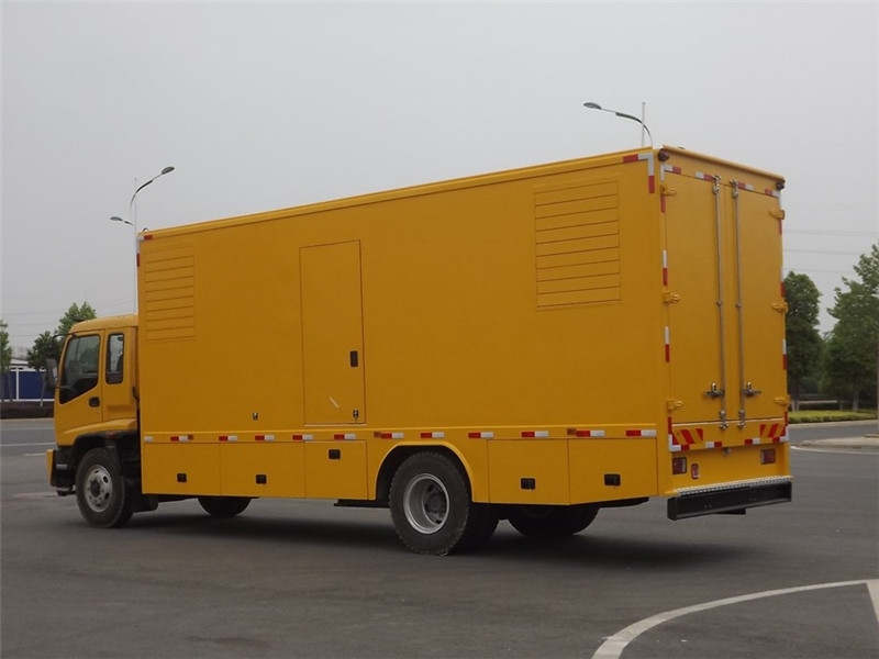 秀峰发电车出租- 柴油发电机油箱怎么清洗