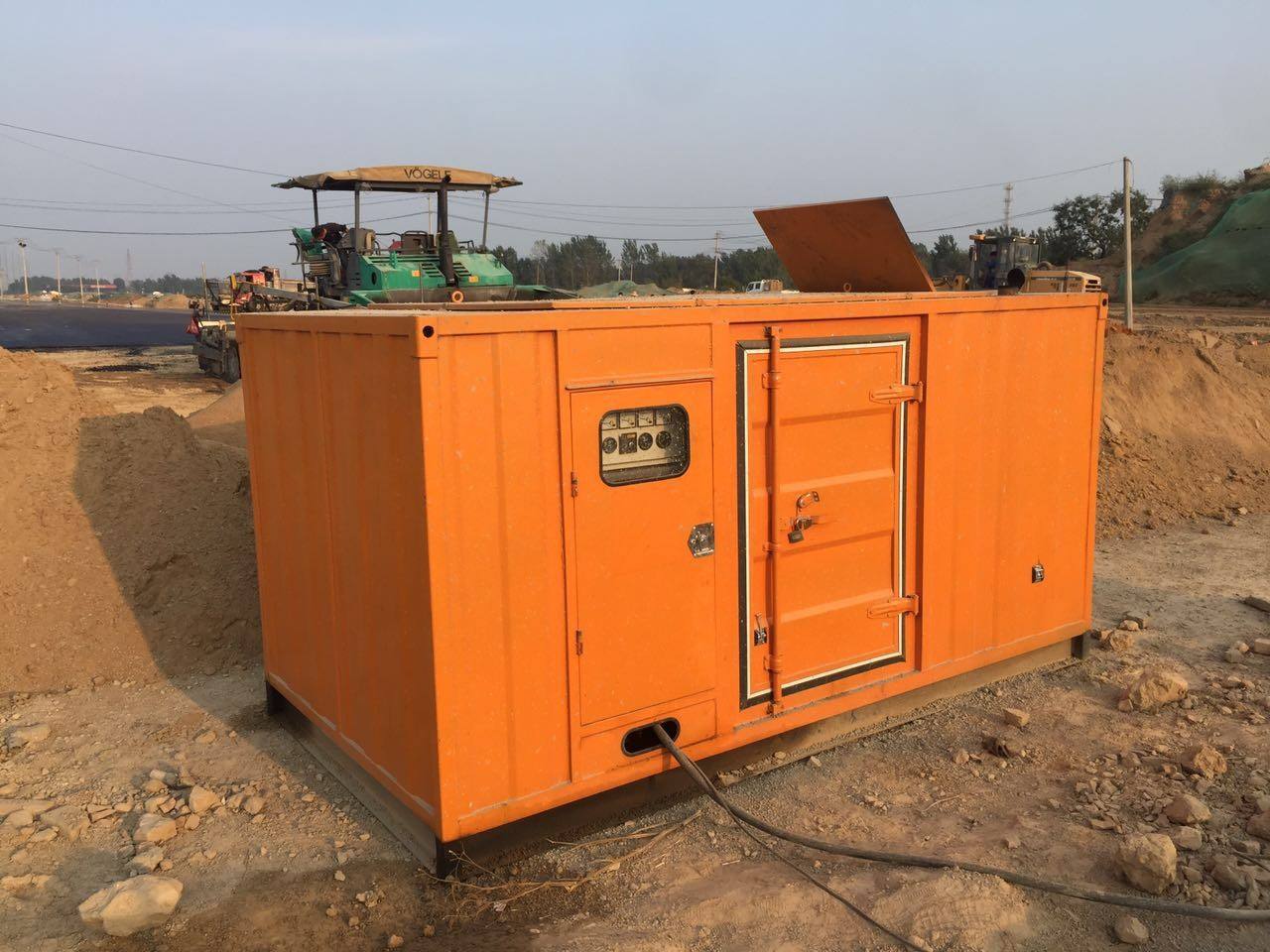 秀峰发电机出租-不同气候环境对柴油发电机组运行的影响