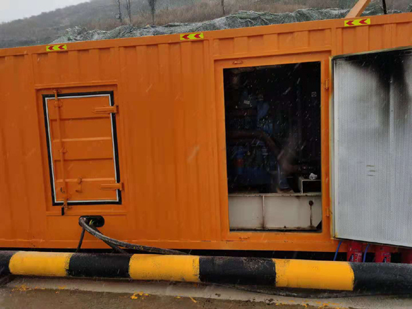 秀峰发电车出租-应急柴油发电机组选什么样的比较好？