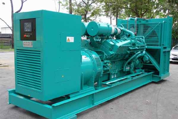 秀峰柴油发电机组电压不稳定怎样维修？