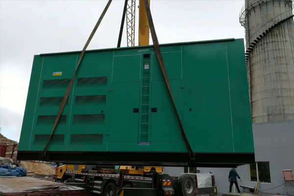 秀峰柴油发电机组的保养周期？