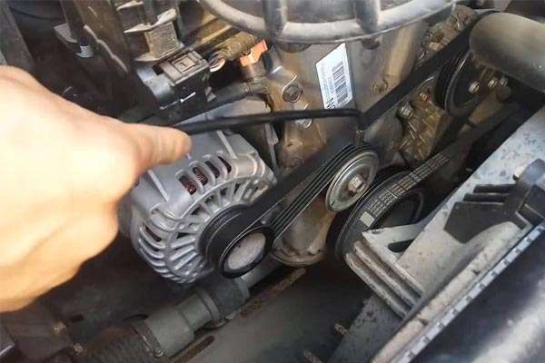 秀峰转速传感器的工作原理是什么？