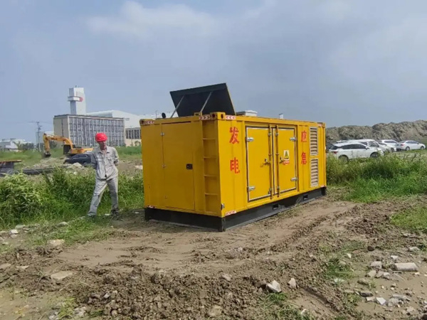 秀峰200KW柴油发电机机组每小时的油耗量受哪些因素影响？